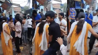 Noida Viral Video: Brutal Fight Erupts Among People As They Use Sticks As Weapons